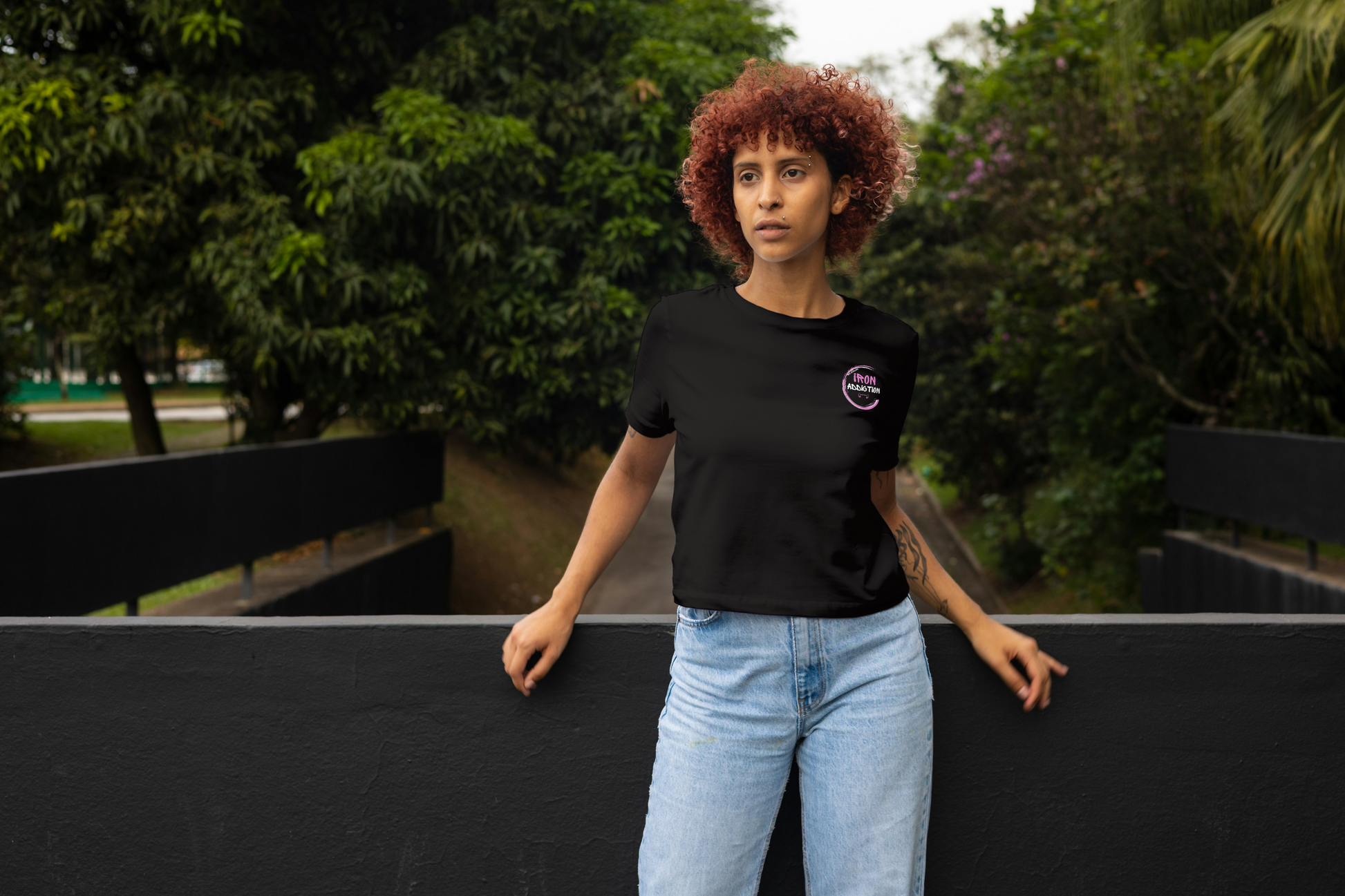 Unisex Iron Addiction Fitness T-Shirt, Gym Shirt, Workout Top, Casual Wear, Gift for Fitness Enthusiasts, Motivational Apparel