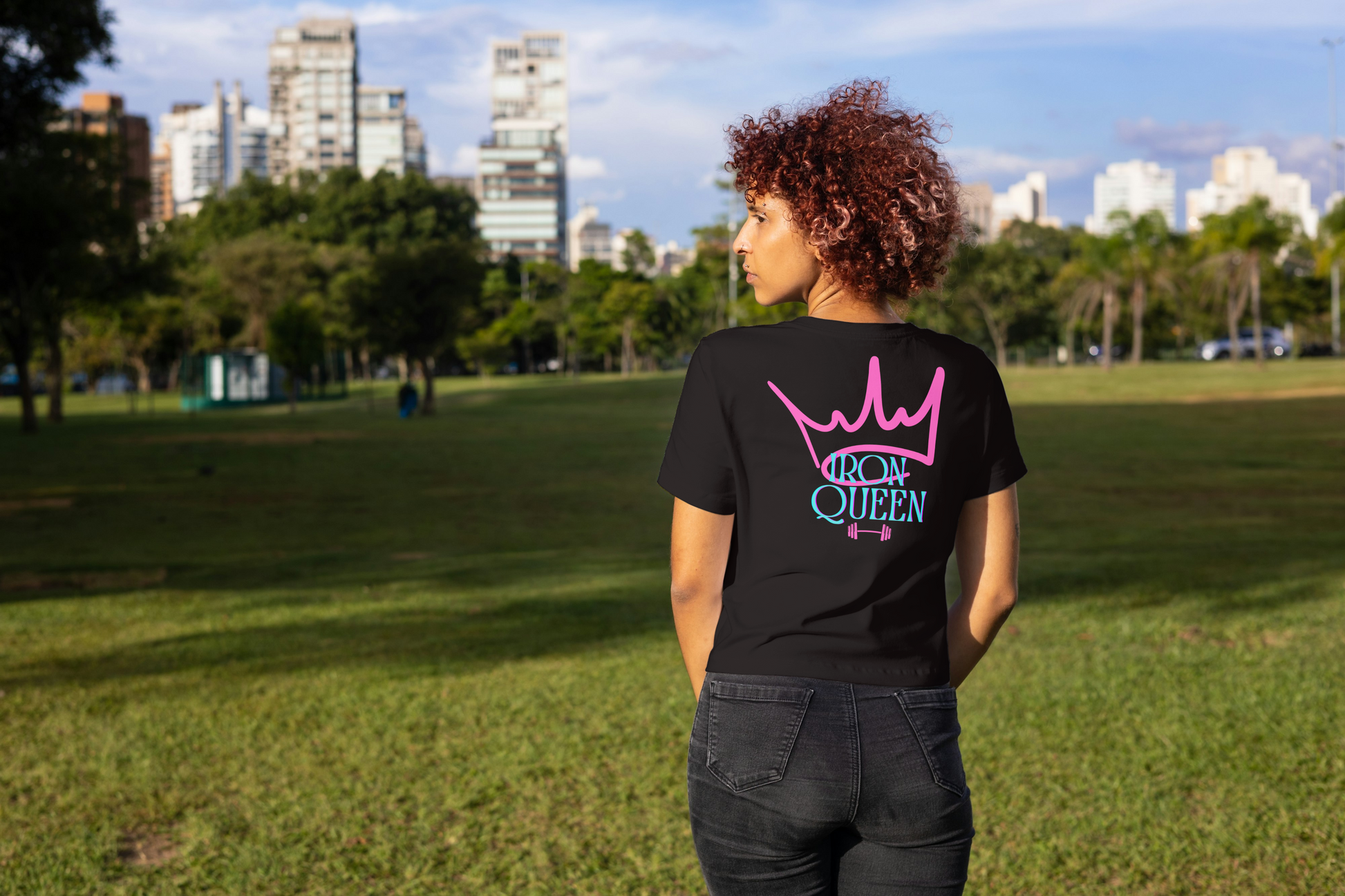 Empowering Iron Queen T-shirt, Fitness Apparel, Workout Motivator, Gift for Gym Lovers, Casual Wear, Unisex Activewear